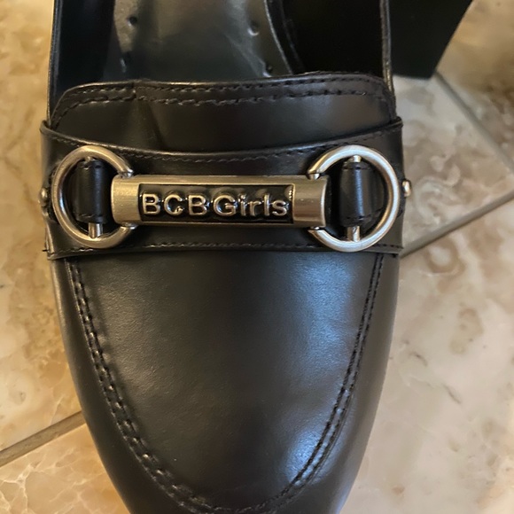 BCBG black heels. - Picture 4 of 5
